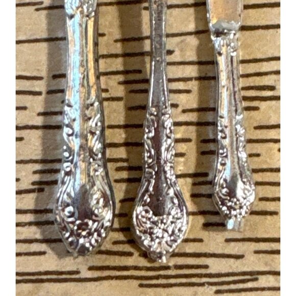 Vtg Marx Little Hostess Set of 6 Silverware Flatware 2 Knives 3 Spoons Fork - Picture 4 of 7